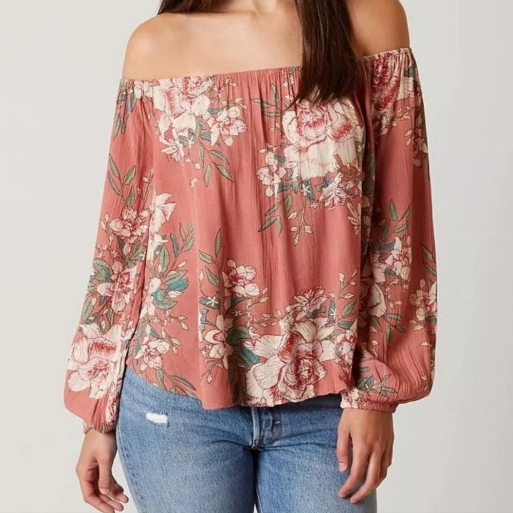 Billabong off shoulder long sleeve top S